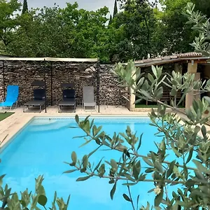  Hébergement de vacances Maison En Provence Avec Jardin Ombragée Et Piscine